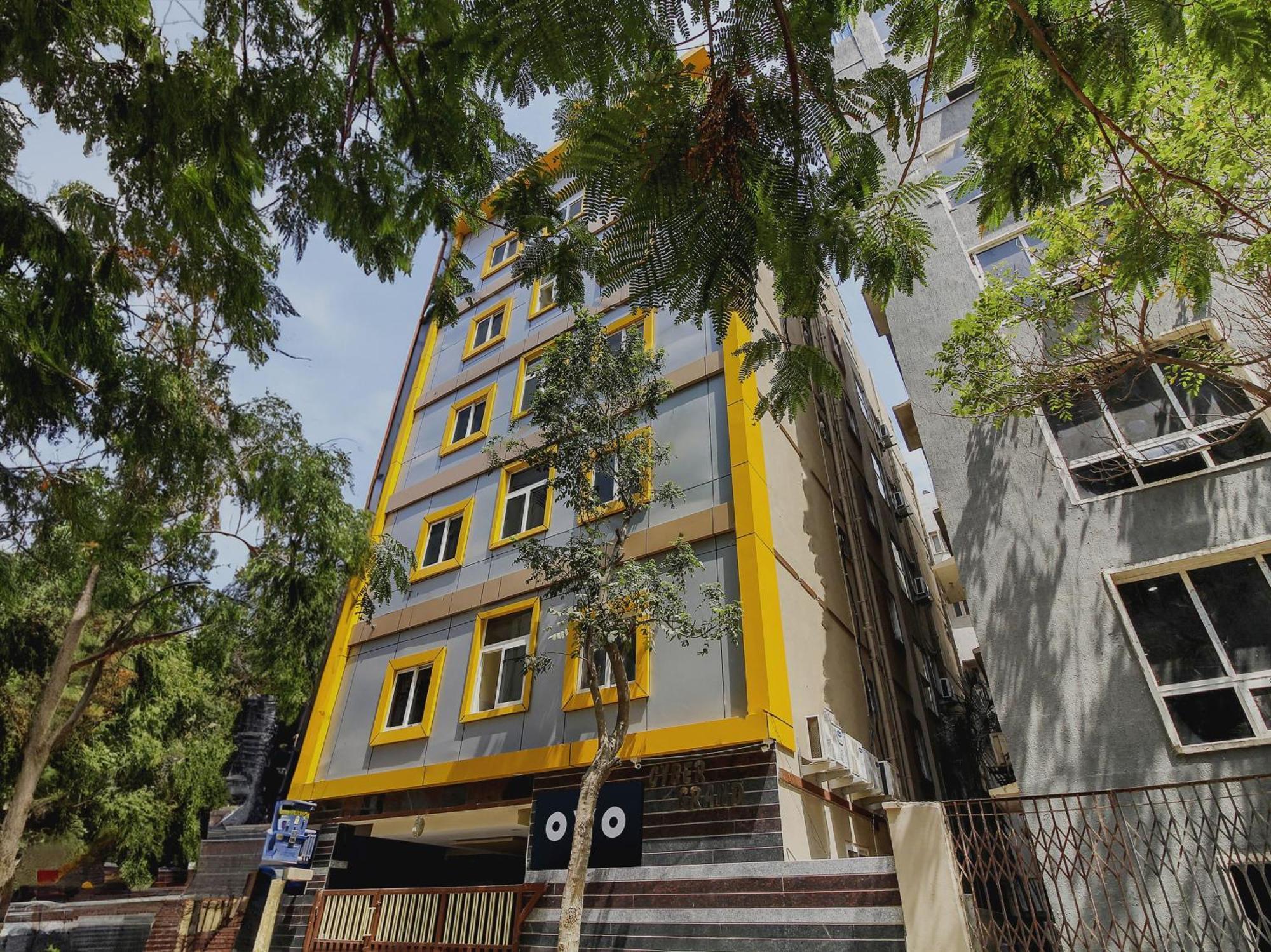 Super Hotel O New Cyber Grand Madhapur Kondapur  Экстерьер фото